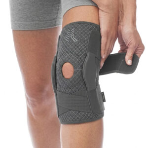 Mueller Sports Medicine Adjustable Knee Brace